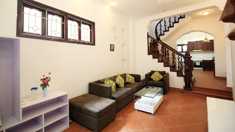 Good-price 4 bedroom house in Tu Hoa, Tay Ho