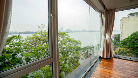 Tranquil   2-Bedroom Lakeview Apartment at Vu Mien Tay Ho, Hanoi