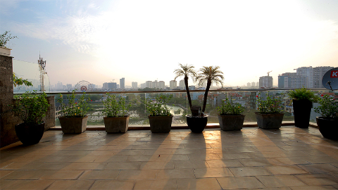 A big terrace with lakeview 03 bedroom apartment for rent in Tay Ho