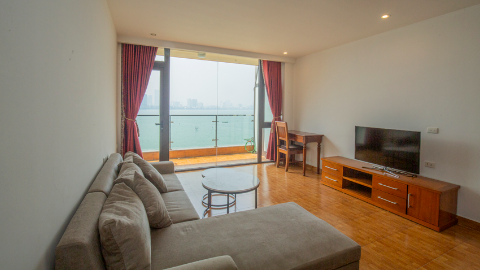 Lake view furnished 1 bedroom apartment in Yen Hoa