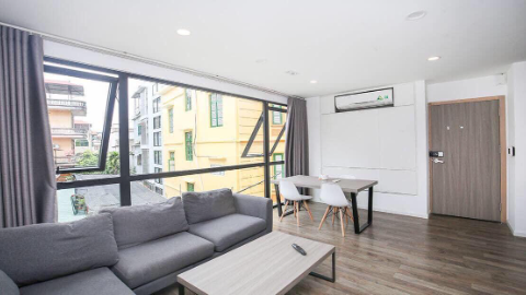 Good price 02 bedroom apartment for rent in Tay Ho, West lake
