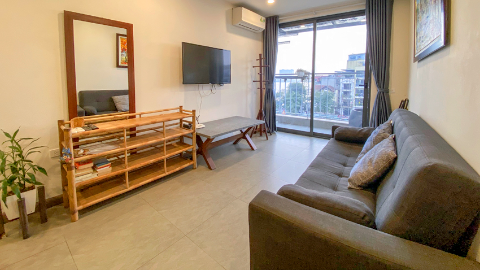 Lakeview with balcony 02 bedroom apartment for rent in Yen Hoa, Tay Ho