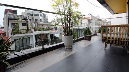 Bright 3 Bedroom Duplex Apartment For Rent on Xuan Dieu with Spacious Balcony