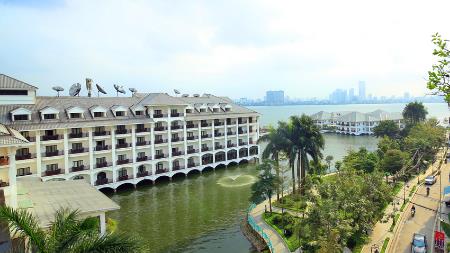 Lake View 1 Bedroom Apartment For Rent in Tay Ho