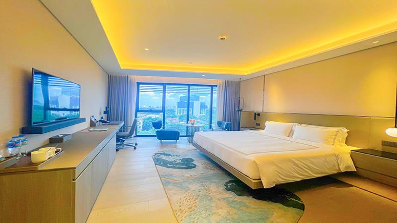 Stylish 40 sqm Studio Apartment for Rent at Fraser Residence, Do Nhuan Street