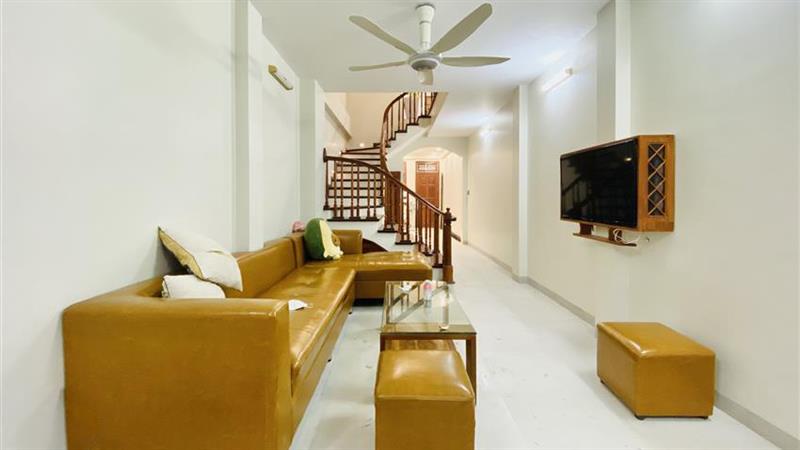 Spacious 3-Bedroom House with Rooftop Terrace in Tu Hoa, Tay Ho