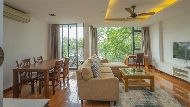 Sophiticated 2 bedroom apartment in Truc Bach, Ha Noi for rent