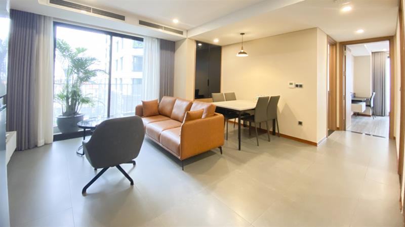 High-quality serviced 2 bedroom apartment in Tay Ho near Somerset