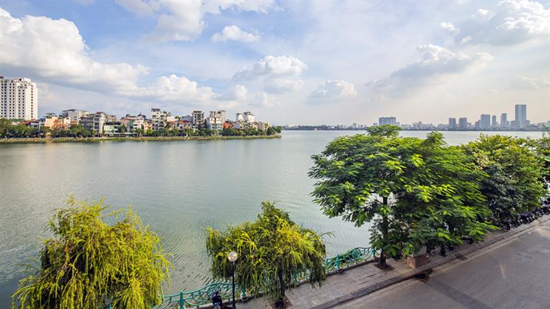 Charming Lake View 2-Bedroom Apartment in Quang An, Tay Ho: Your Oasis by West Lake
