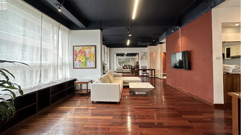 Unique cozy 2 bedroom apartment in Tay Ho for rent