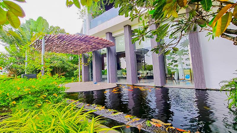A Tranquil Haven: Luxurious 3-Bedroom Villa for Rent in Ciputra with Koi Fish Pond