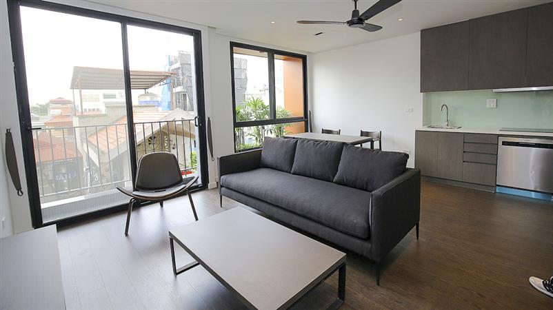 Contemporary 02 bedroom apartment in Xuan Dieu, Tay Ho for rent