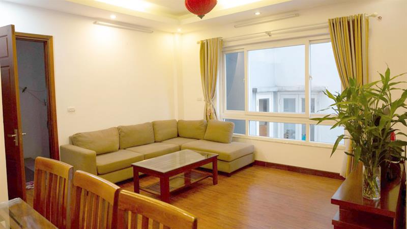 Cheap 2 bedroom apartment for rent in Tu Hoa street Tay Ho