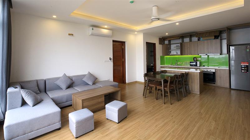 Spacious and bright 2 bedroom apartment in Xuan Dieu street, Tay Ho