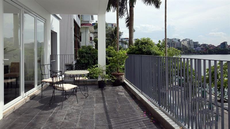 Big Balcony and Lakeview 02 bedroom apartment for rent in Tay Ho westlake