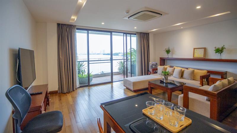 Stunning Lake View Apartment at Xuan Dieu street,Tay Ho, Hanoi, 2 Bed