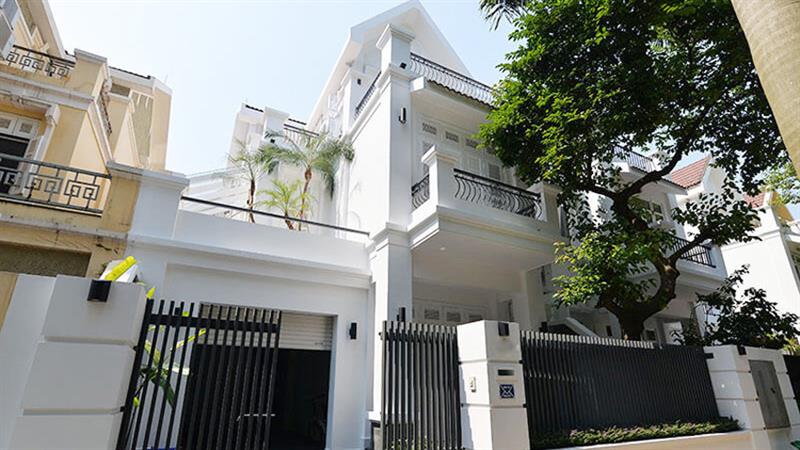 Modern spacious 4 bedroom villa in Ciputra, Ha Noi