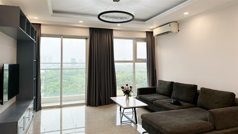 Golf course view 3 bedroom aprtment for rent at L4 Ciputra